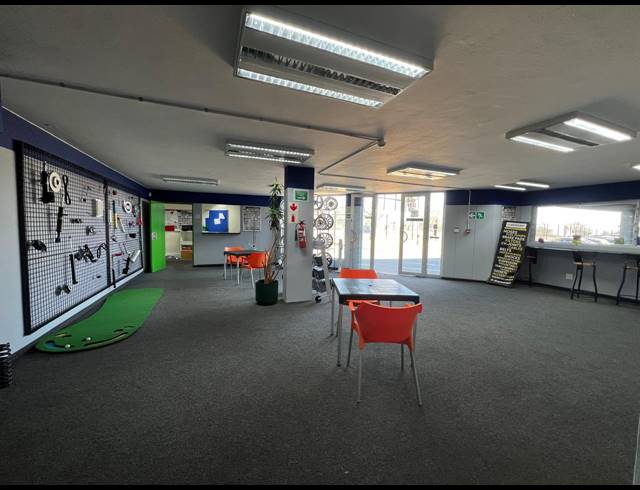684M² WAREHOUSE TO LET IN STRIJDOMPARK